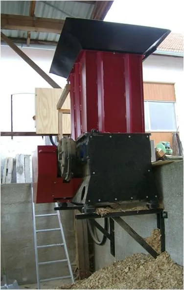 Machine without chip chute (free fall)